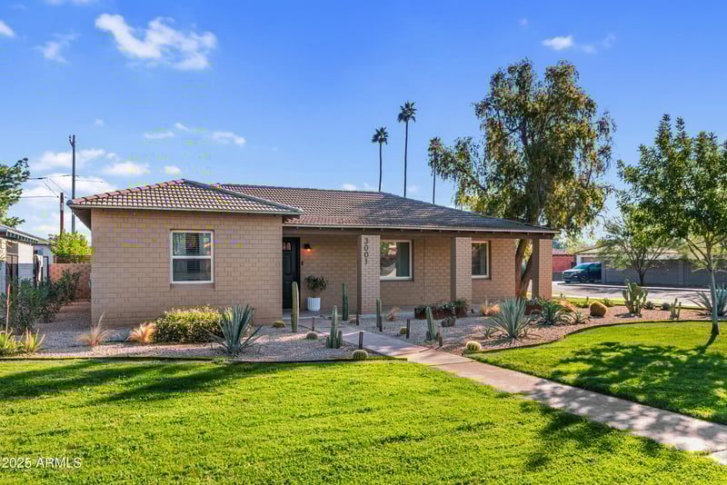 3001 17th Dr, Phoenix, AZ 85015