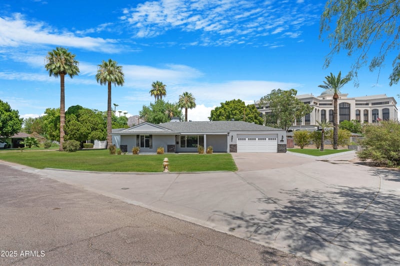 3001 43rd Pl, Phoenix, AZ 85018