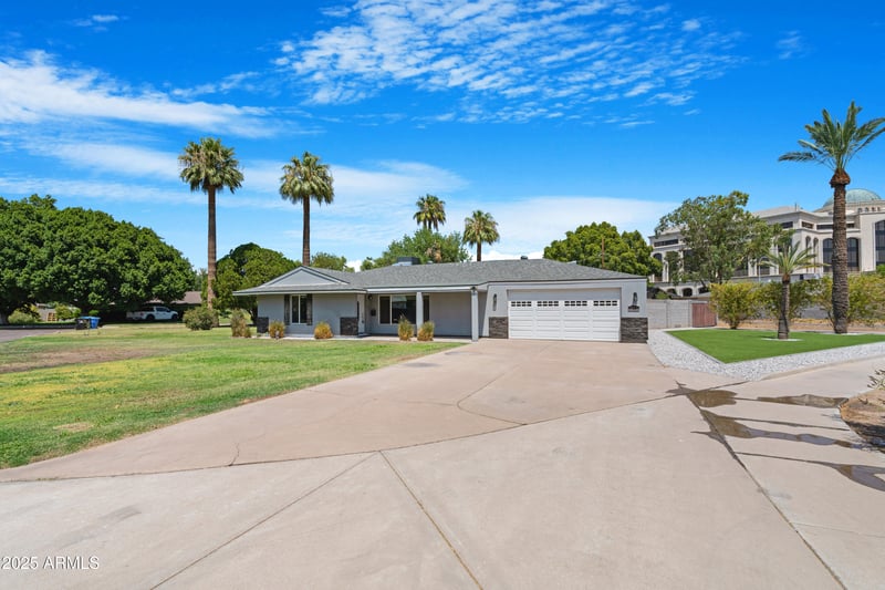 3001 43rd Pl, Phoenix, AZ 85018