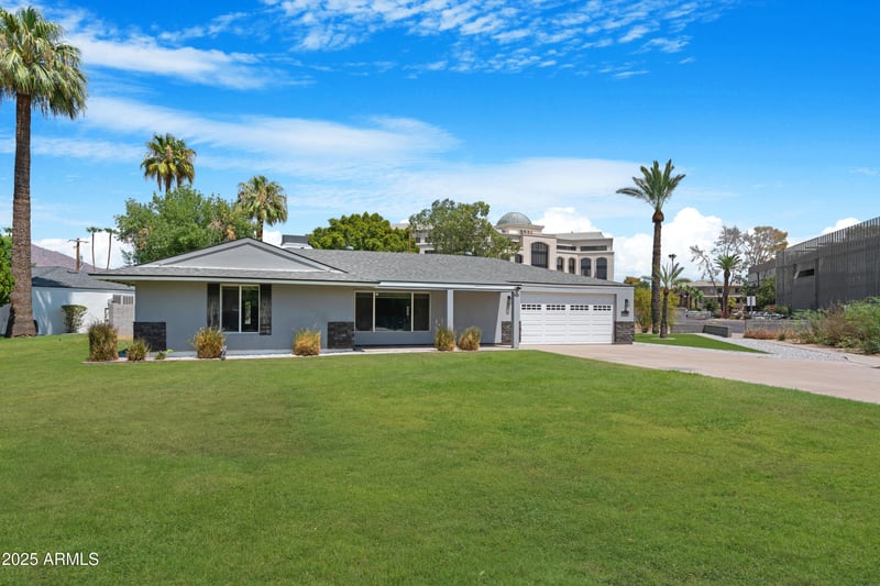 3001 43rd Pl, Phoenix, AZ 85018