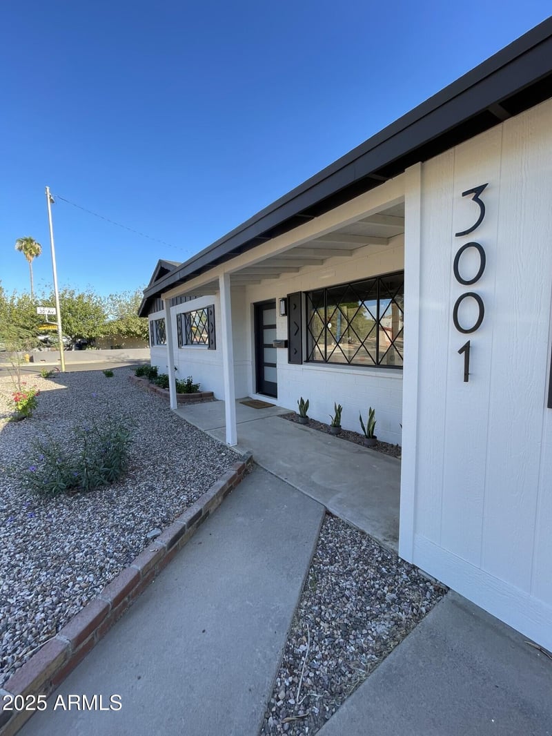 3001 Aster Dr, Phoenix, AZ 85029