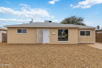 3001 Loma Ln, Phoenix, AZ 85051