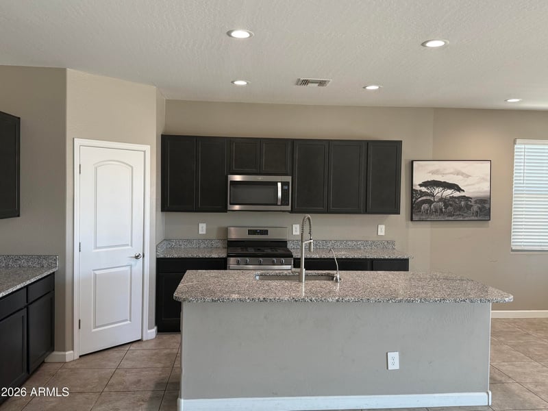 30011 W Cheery Lynn Rd, Buckeye, AZ 85396
