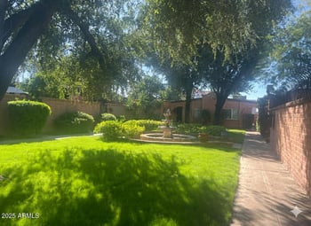 3002 32nd St #13, Phoenix, AZ 85018