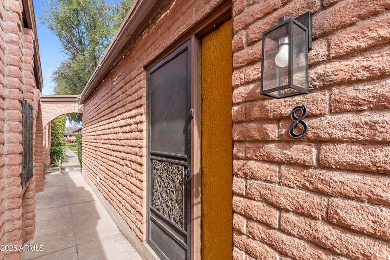 3002 32nd St #8, Phoenix, AZ 85018