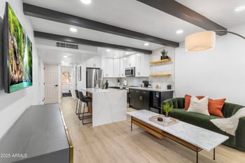 3002 32nd St #8, Phoenix, AZ 85018