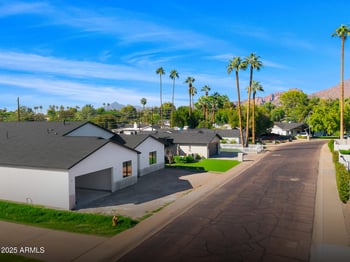 3002 53rd Pl, Phoenix, AZ 85018