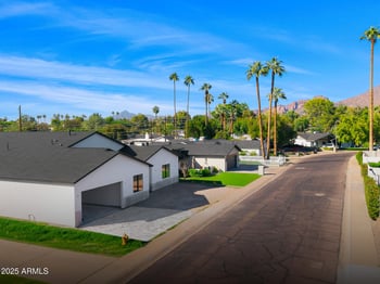 3002 53rd Pl, Phoenix, AZ 85018