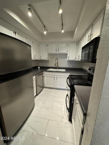 3002 70th St #222, Scottsdale, AZ 85251