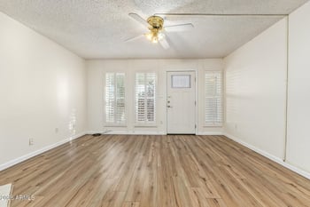 3002 70th St #239, Scottsdale, AZ 85251