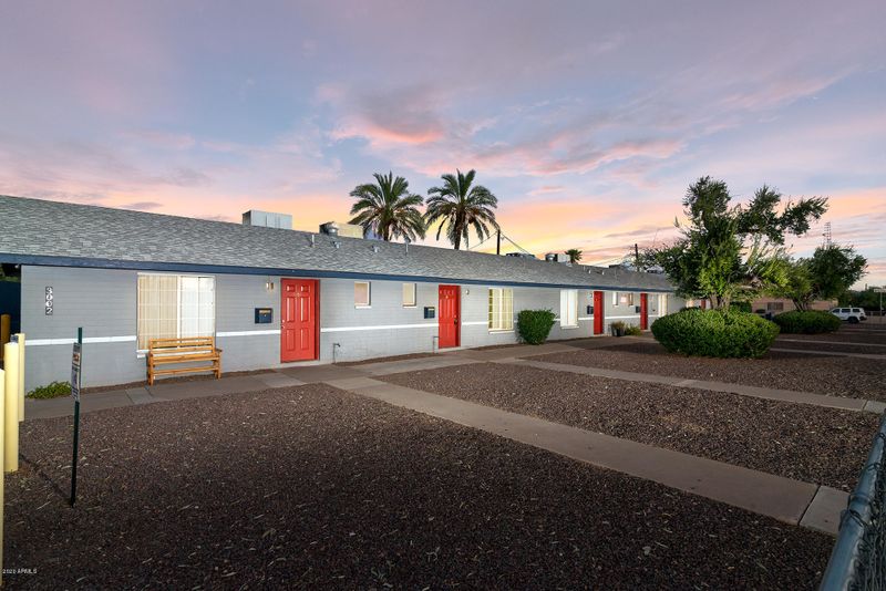 3002 E Mckinley St, Phoenix, AZ 85008