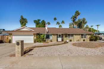 3002 Mercer Ln, Phoenix, AZ 85029