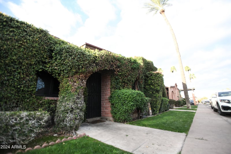 3002 N 32nd St #19, Phoenix, AZ 85018