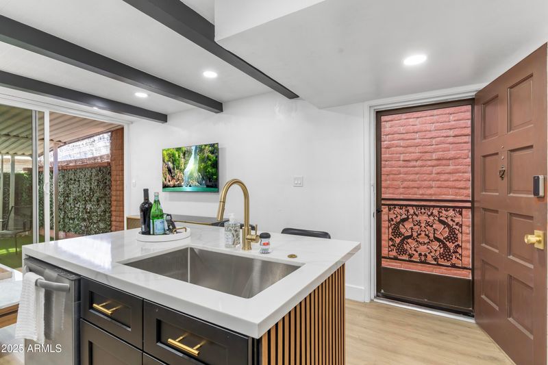 3002 N 32nd St #8, Phoenix, AZ 85018