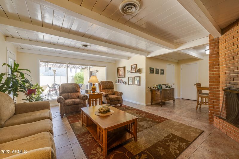 3002 N Marigold Dr, Phoenix, AZ 85018