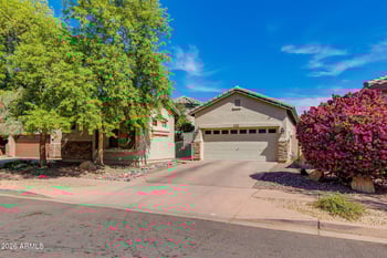 3002 Sentinel Rock Rd, Phoenix, AZ 85086