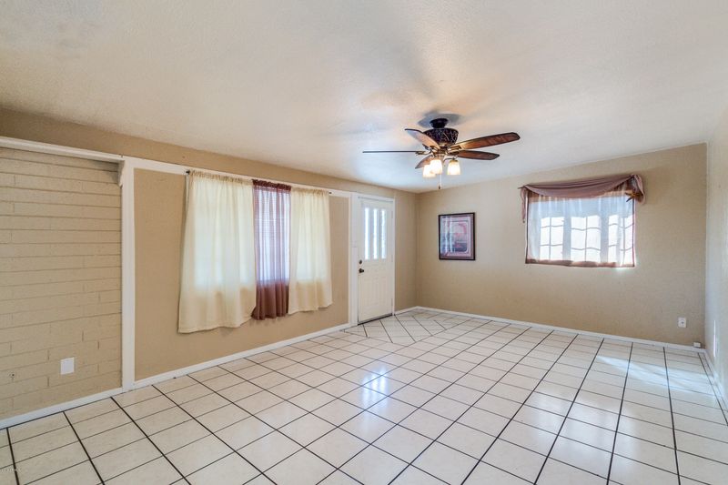 3002 W Hazelwood St, Phoenix, AZ 85017