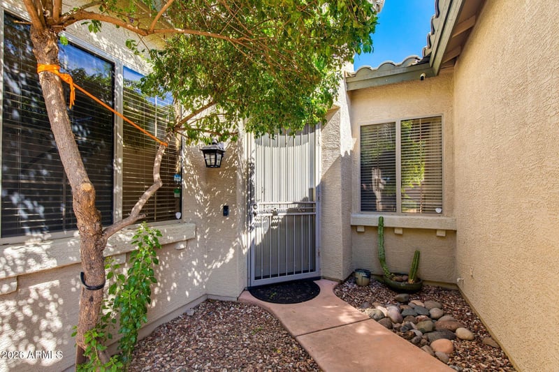 3002 Sentinel Rock Rd, Phoenix, AZ 85086