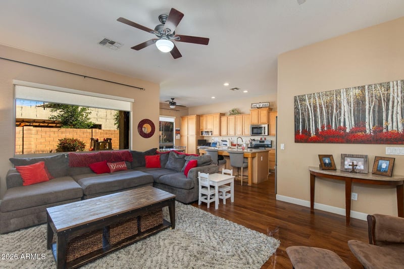 3002 Sentinel Rock Rd, Phoenix, AZ 85086
