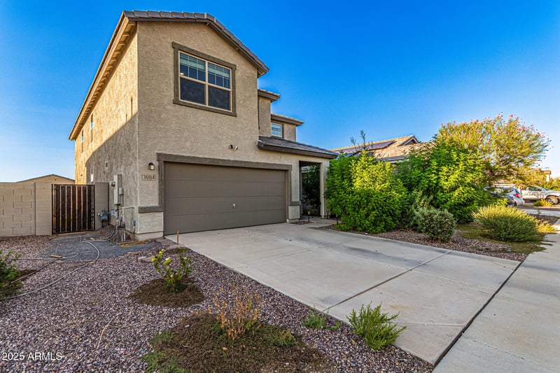 3004 Houston Dr, San Tan Valley, AZ 85143