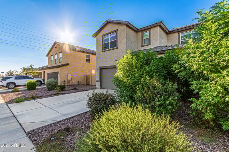 3004 Houston Dr, San Tan Valley, AZ 85143