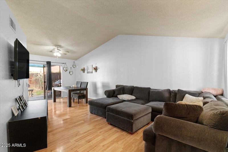 3004 Irma Ln, Phoenix, AZ 85027