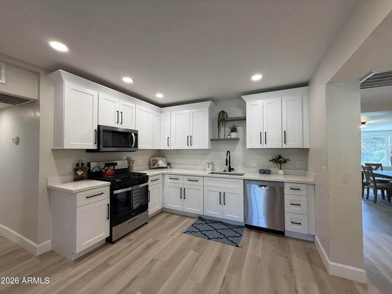 3005 E Hubbell St, Phoenix, AZ 85008