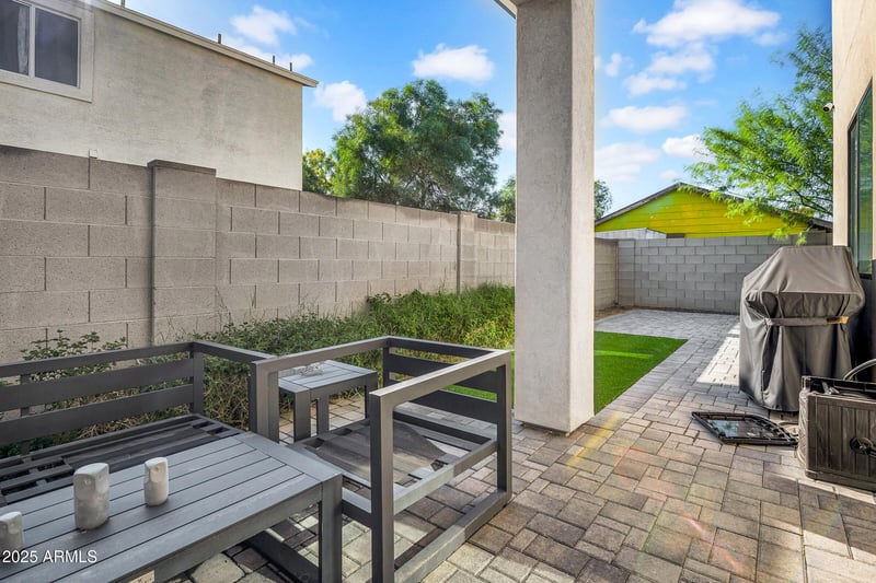 3005 E Paradise Ln, Phoenix, AZ 85032