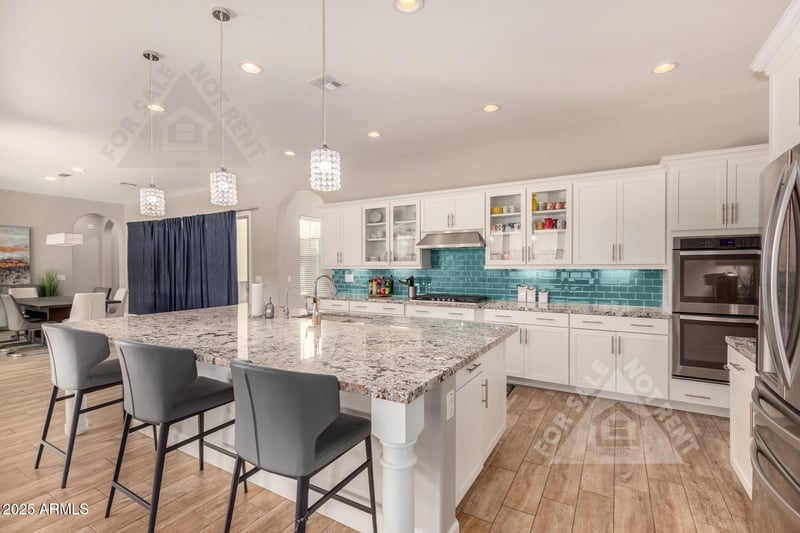 3005 E Valencia Dr, Phoenix, AZ 85042