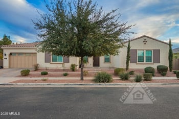 3005 E Valencia Dr, Phoenix, AZ 85042