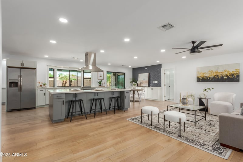 3005 Fairway Dr, Tempe, AZ 85282