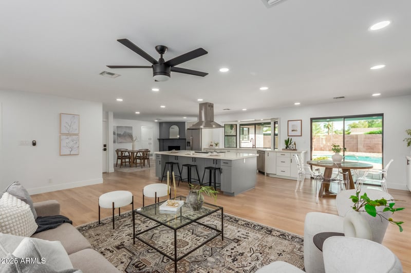 3005 Fairway Dr, Tempe, AZ 85282