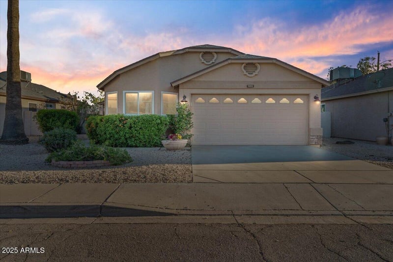 3005 Siesta Ln, Phoenix, AZ 85050