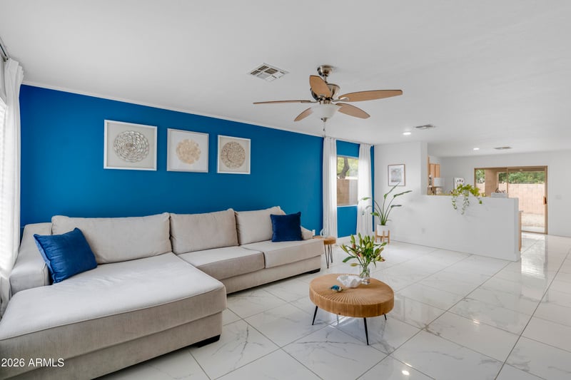 30052 Sunray Dr, San Tan Valley, AZ 85143