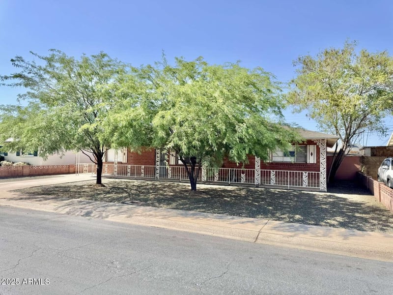 3006 Stella Ln, Phoenix, AZ 85017