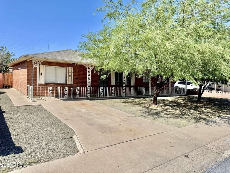 3006 Stella Ln, Phoenix, AZ 85017