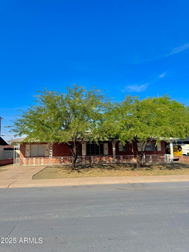 3006 Stella Ln, Phoenix, AZ 85017