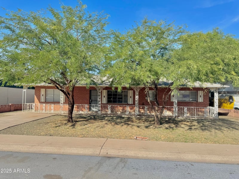 3006 Stella Ln, Phoenix, AZ 85017