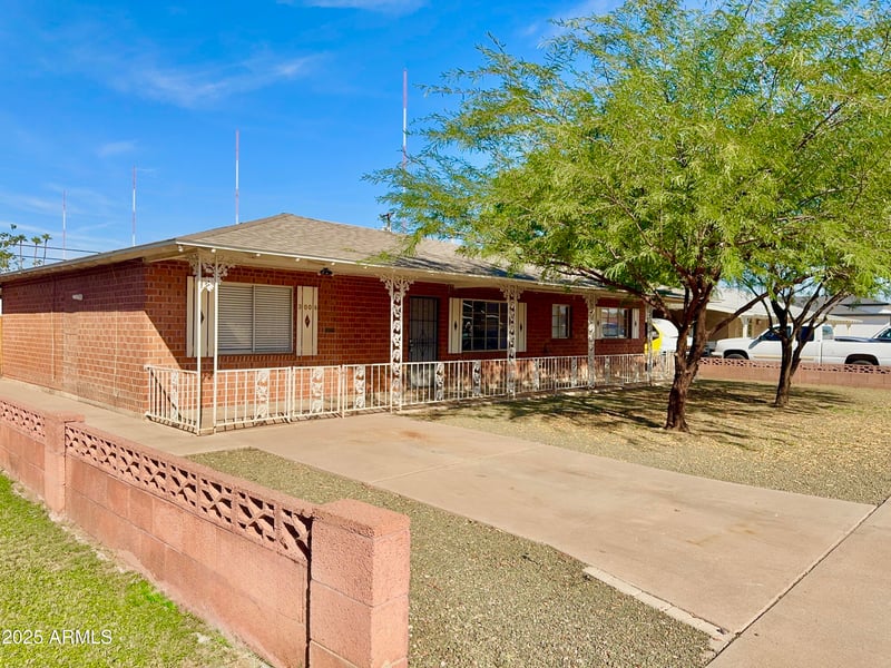 3006 Stella Ln, Phoenix, AZ 85017