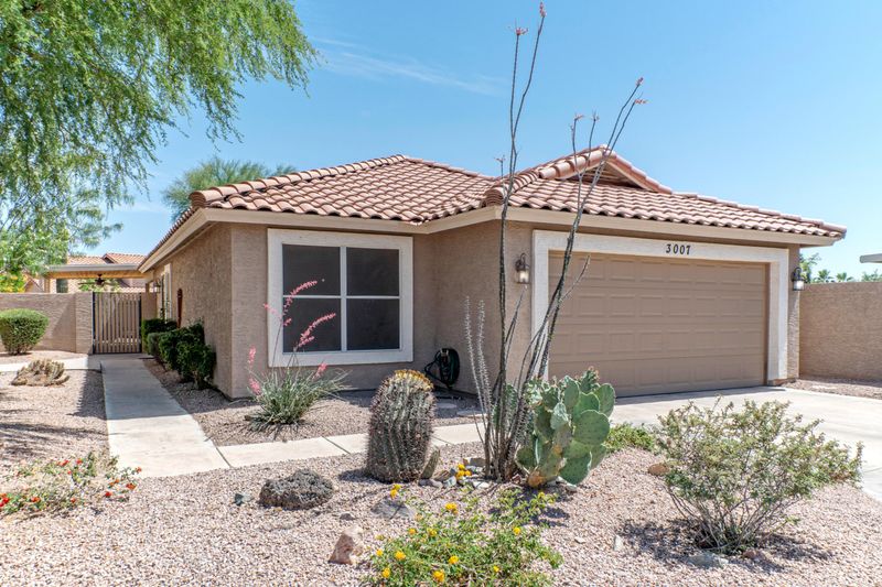 3007 E Windmere Dr, Phoenix, AZ 85048
