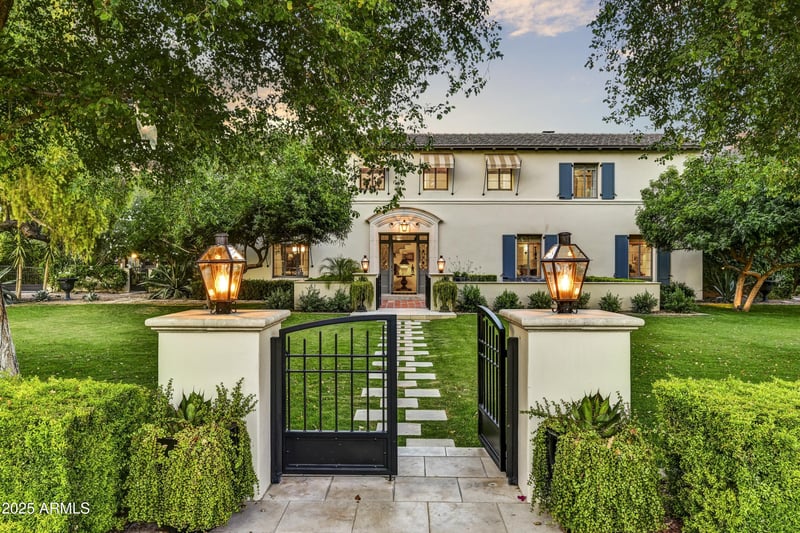 3007 Manor Dr, Phoenix, AZ 85014