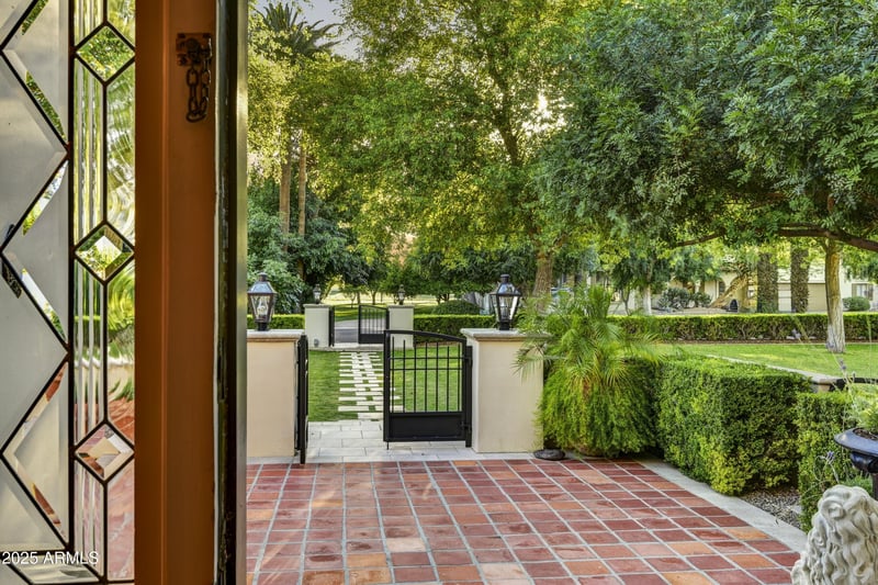 3007 Manor Dr, Phoenix, AZ 85014