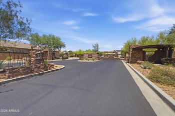 3007 Woburn Ln, Phoenix, AZ 85085