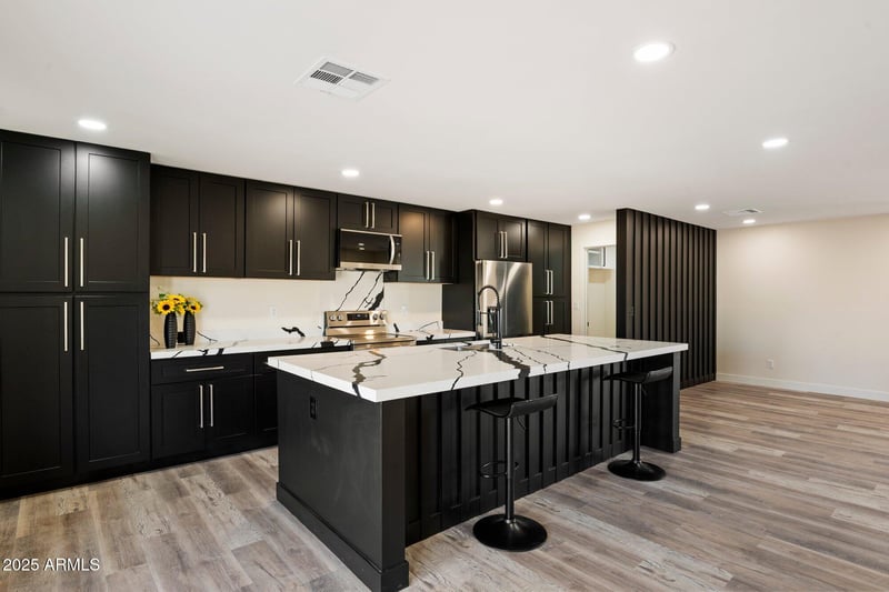 3008 Michigan Ave, Phoenix, AZ 85053