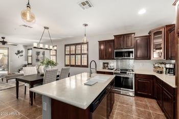 30087 72nd Ave, Peoria, AZ 85383