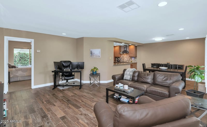3009 43rd Pl, Phoenix, AZ 85018