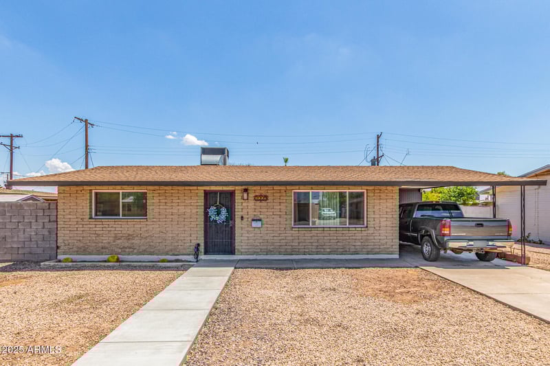 3009 Clementine Dr, Tempe, AZ 85282