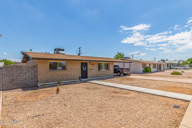 3009 Clementine Dr, Tempe, AZ 85282