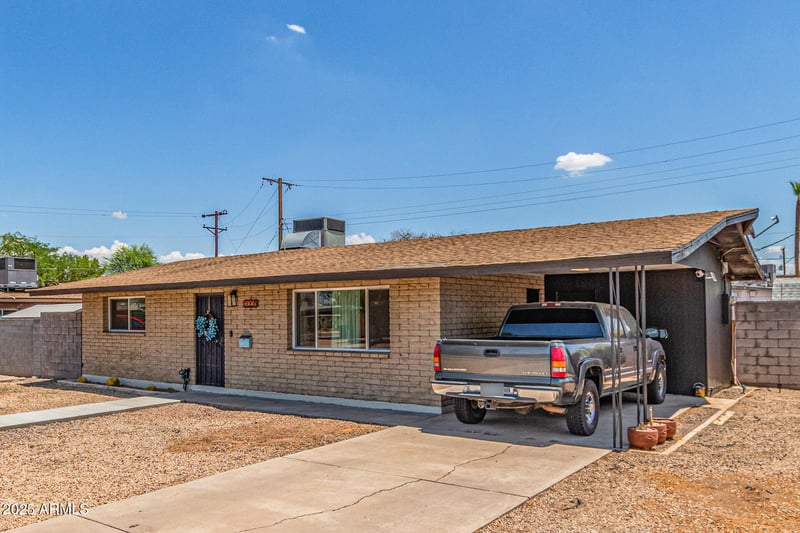 3009 Clementine Dr, Tempe, AZ 85282