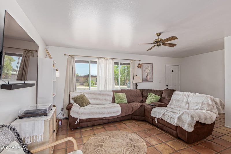 3009 Clementine Dr, Tempe, AZ 85282
